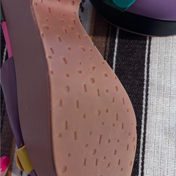 Charlotte Stone Purple Red Heels Artistic Flair - Picture 4 of 6